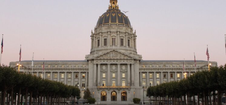 A wide shot of San Francisco City Hall
